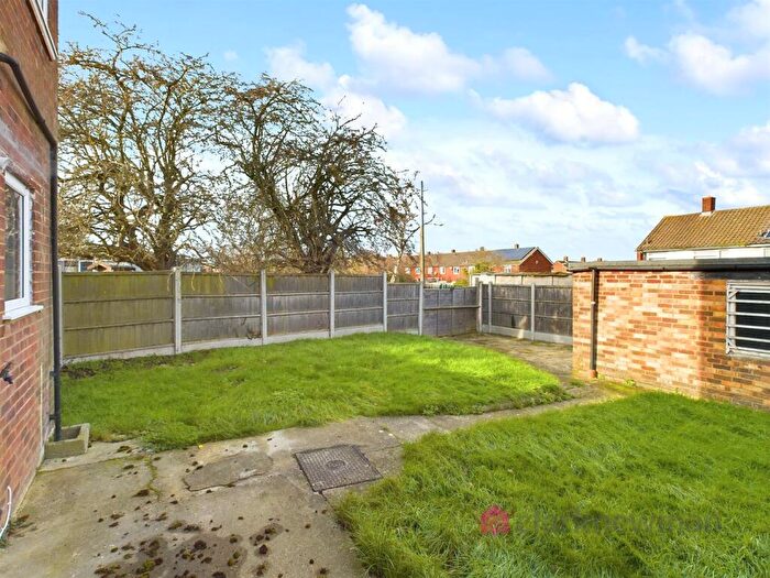 2 Bedroom End Of Terrace House To Rent In Carters Mead, Harlow, CM17