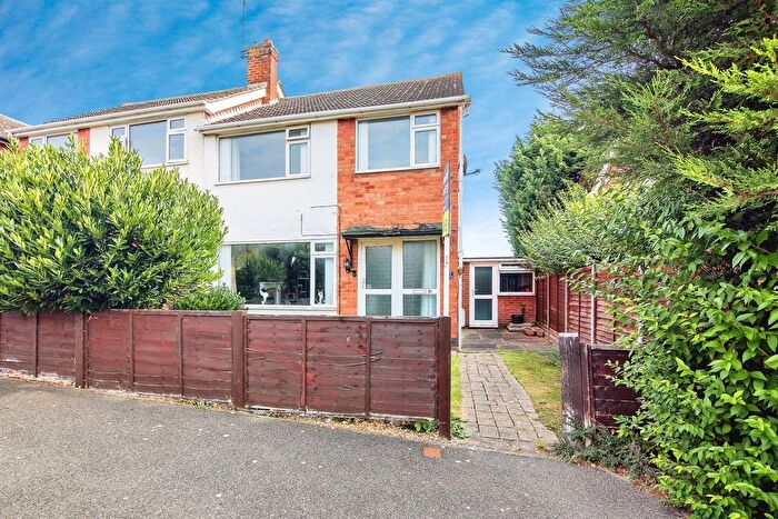 3 Bedroom Semi-Detached House For Sale In Meadow Walk, Yaxley, Peterborough, PE7