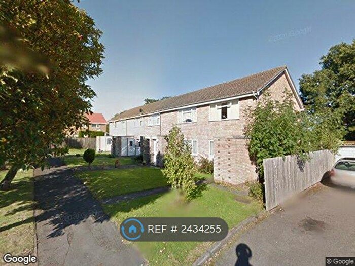 2 Bedroom Flat To Rent In Brailes Drive, Sutton Coldfield, B76