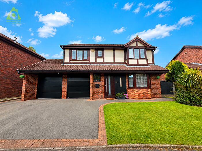 4 Bedroom Detached House For Sale In Firs Road, Over Hulton, BL5