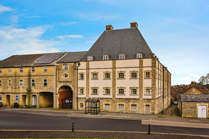 2 Bedroom Flat For Sale In Gentle Street, Frome, BA11