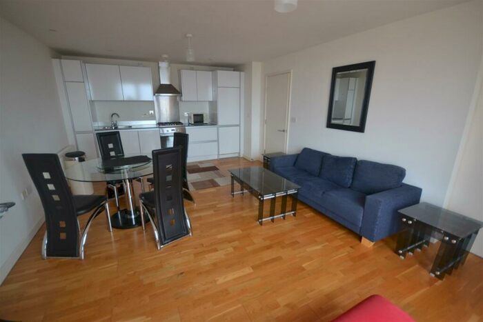 1 Bedroom Apartment To Rent In Hunsaker, Chatham Place, Reading, Berkshire, RG1