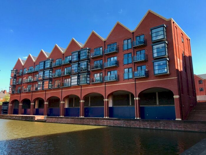2 Bedroom Apartment To Rent In Tower Wharf, Chester, CH1