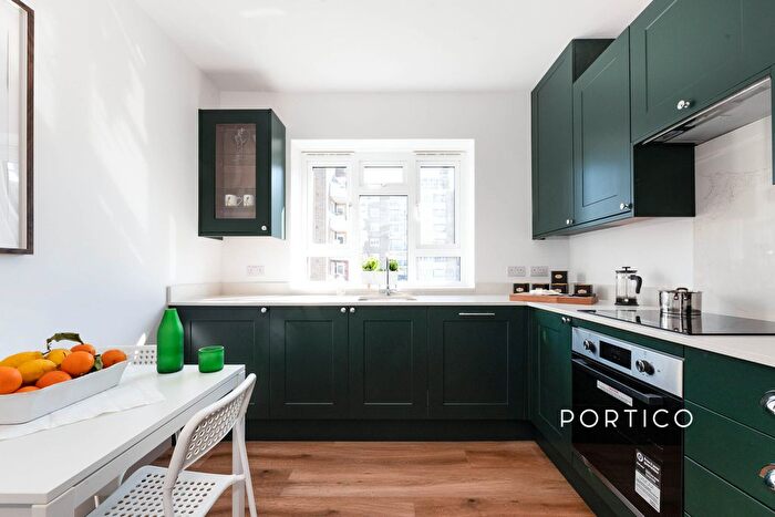 3 Bedroom Flat To Rent In Broomhouse Lane, London, SW6