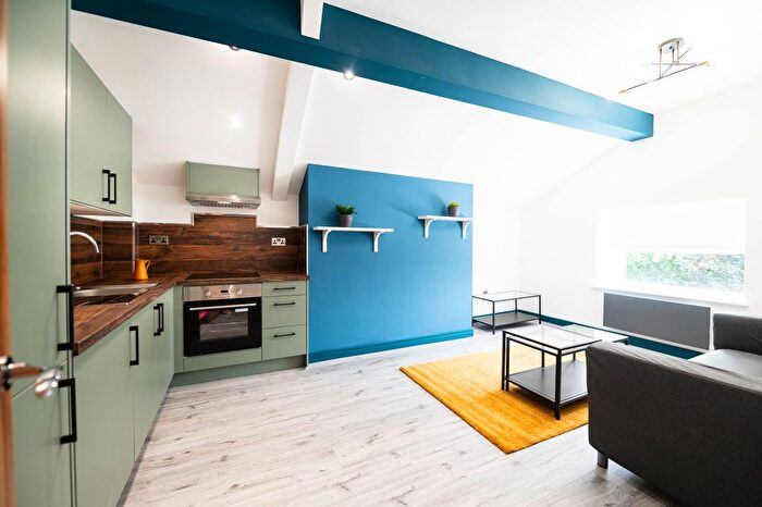1 Bedroom Flat To Rent In Flat, Warrington Street, Ashton-Under-Lyne, OL6