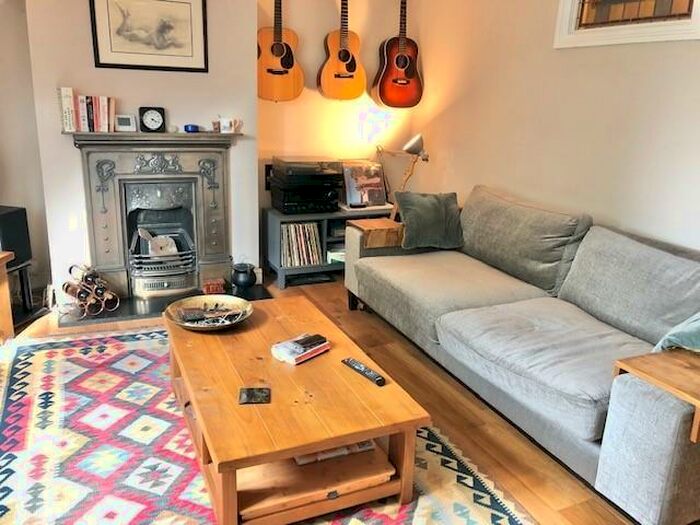 2 Bedroom Flat To Rent In Coldharbour Road, Redland, Bristol, BS6