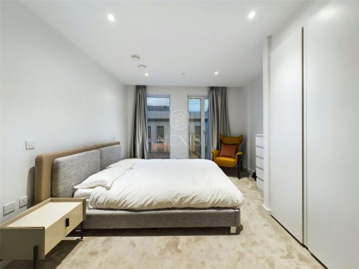 2 Bedroom Flat To Rent In Phoenix Place Postmark, London, WC1X