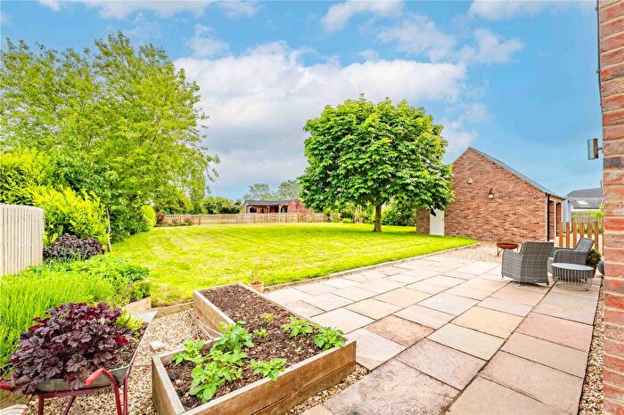 4 Bedroom Detached House For Sale In Pingley Lane, Staythorpe, Newark, Nottinghamshire, NG23