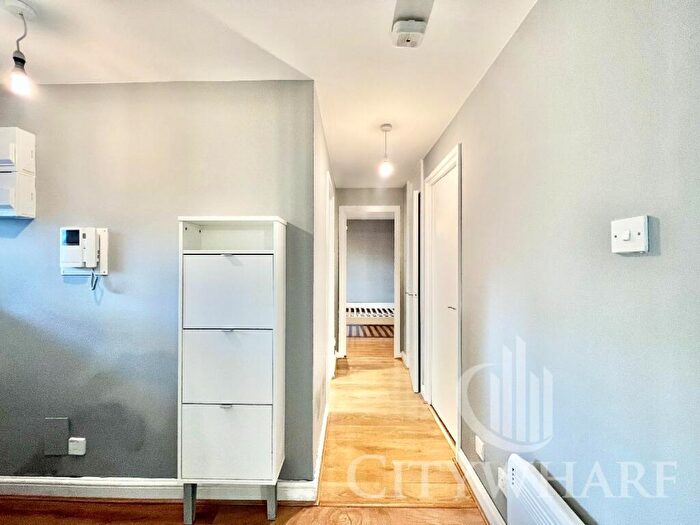 2 Bedroom Apartment To Rent In Baltic Quay, Sweden Gate, London, SE16