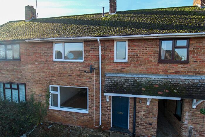 3 Bedroom Terraced House To Rent In Sandhills, Northampton, NN6