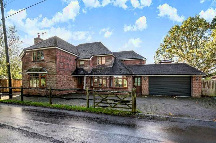 4 Bedroom Detached House For Sale In Countryman Lane, Shipley, RH13