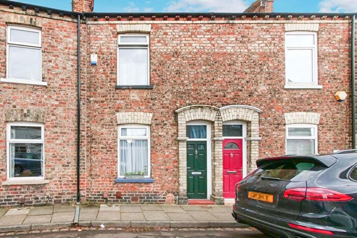 2 Bedroom Terraced House For Sale In Walpole Street, York, YO31