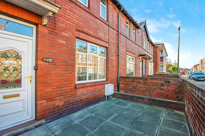 3 Bedroom Property For Sale In Smawthorne Lane, Castleford, WF10