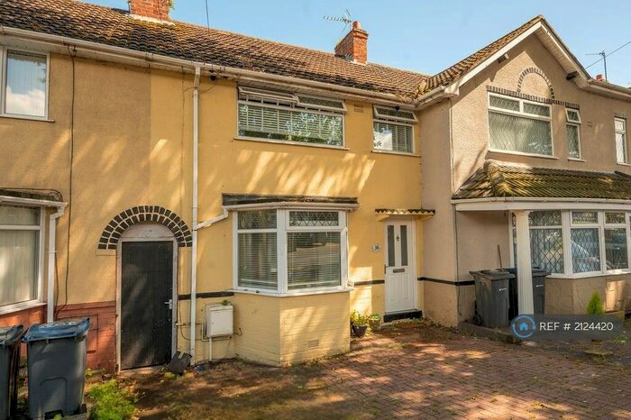 3 Bedroom Terraced House To Rent In Sir Hiltons Road, Birmingham, B31