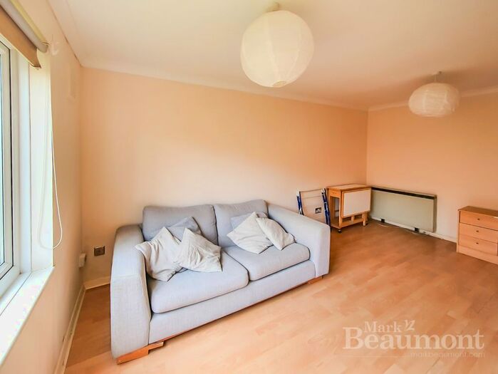 1 Bedroom Flat To Rent In Malyons Road, London, SE13