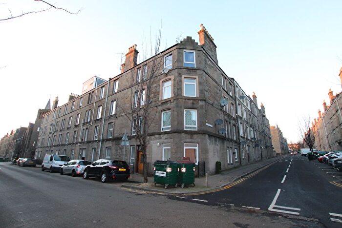 2 Bedroom Flat To Rent In Park Avenue, Dundee, DD4