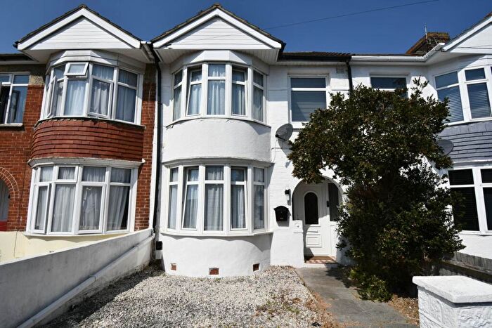 3 Bedroom Terraced House For Sale In Hill Park Road, Gosport, PO12