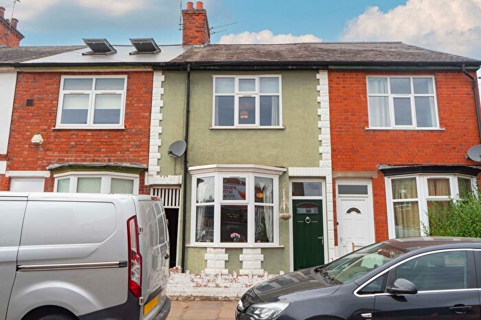 3 Bedroom Terraced House For Sale In Vernon Road, Aylestone, Leicester, LE2
