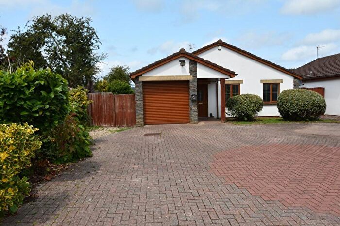 3 Bedroom Bungalow To Rent In Goss Lane, Nailsea, BS48