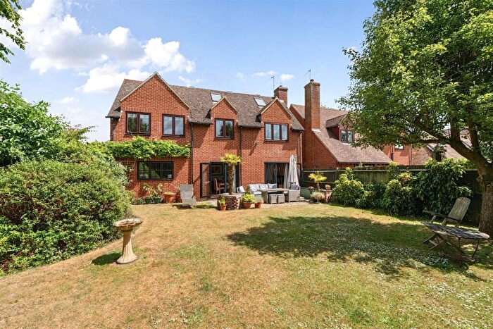 4 Bedroom House For Sale In Abingdon Road, Kingston Bagpuize, OX13