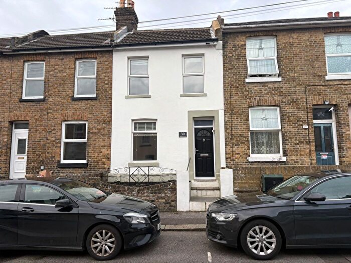 3 Bedroom Property To Rent In Winchelsea Street, Dover, CT17