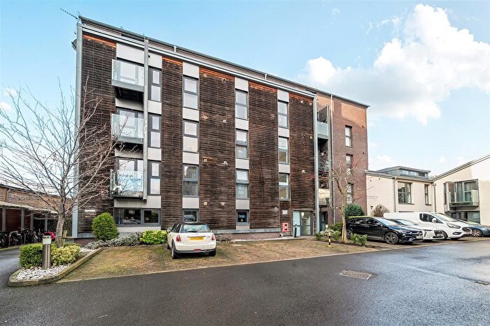 1 Bedroom Flat To Rent In Gas Ferry Road, Bristol, BS1