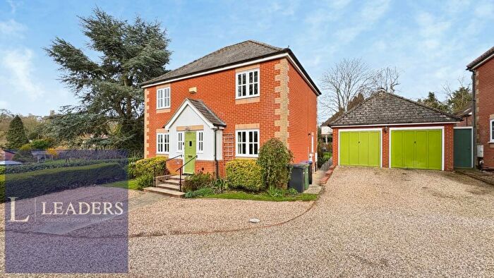 4 Bedroom Detached House For Sale In Pottery Lane, Castle Hedingham, Halstead, CO9