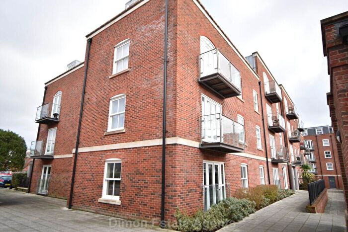 1 Bedroom Flat For Sale In The Salt House, Salt Meat Lane, PO12