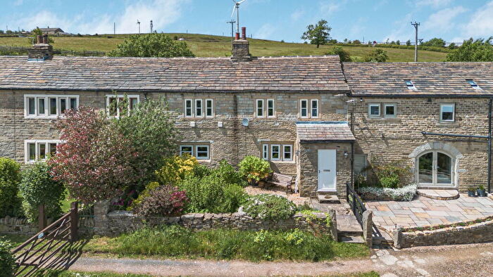 3 Bedroom Cottage For Sale In - Lower Top Of Hill, Barkisland, HX4