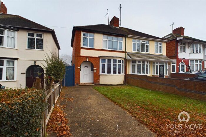 5 Bedroom House To Rent In Parkfield Avenue, Northampton, NN4