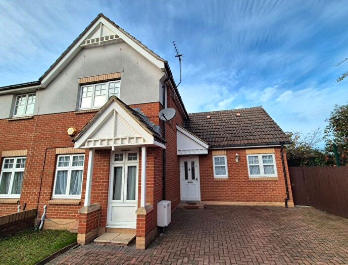 1 Bedroom Terraced House To Rent In Gladstone Gardens, Hounslow, TW3