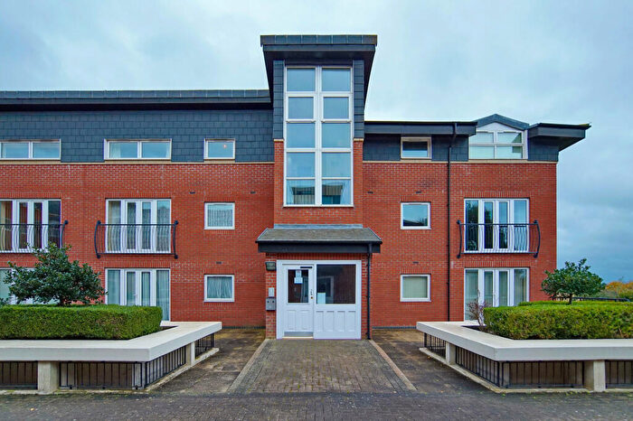 1 Bedroom Flat To Rent In Hill View House, Lodge Road, Kingswood, BS15