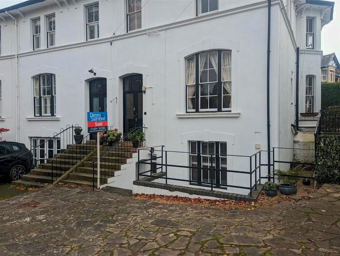 1 Bedroom Flat To Rent In Lansdowne Crescent, Malvern, WR14