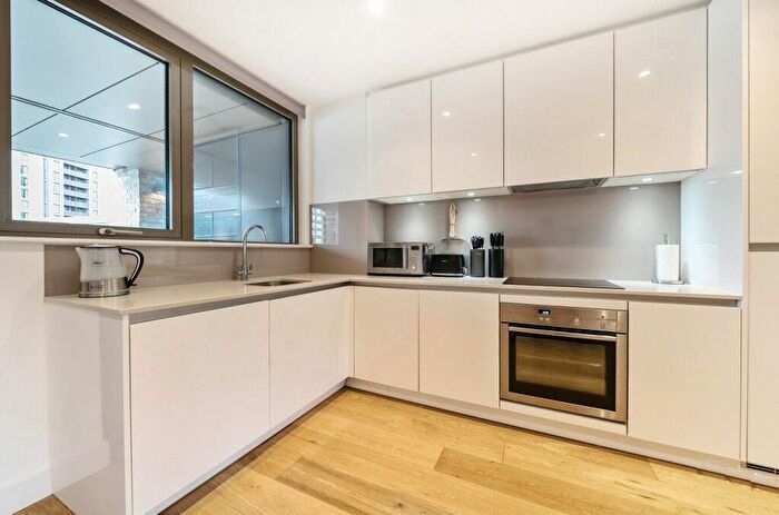 2 Bedroom Apartment To Rent In Caithnness Walk, Croydon, CR0