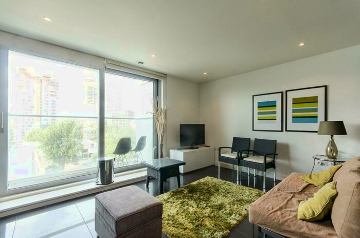 Studio To Rent In Pan Peninsula, Canary Wharf, London, E14