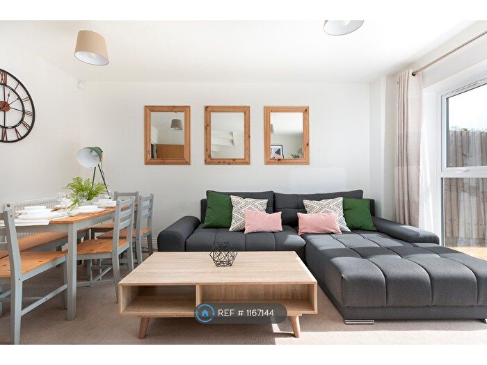 3 Bedroom Terraced House To Rent In Meyers Close, Slough, SL3