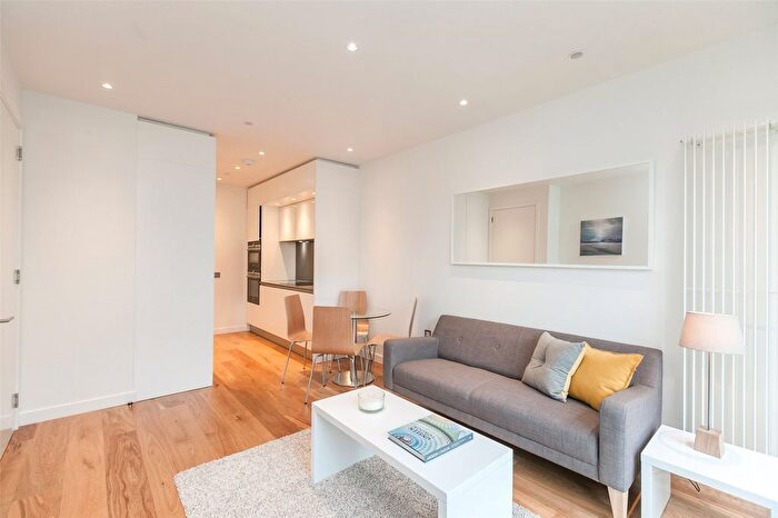 1 Bedroom Flat To Rent In Simpson Loan, Edinburgh, EH3