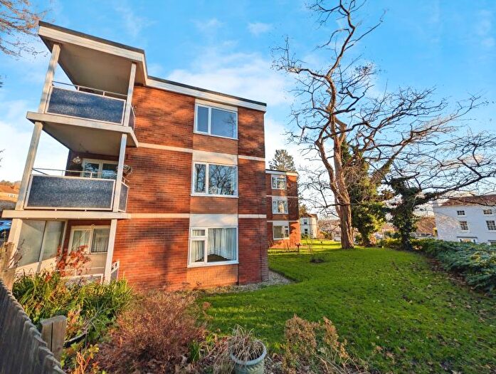 2 Bedroom Flat To Rent In Sunnyhill Drive - Shirehampton, BS11