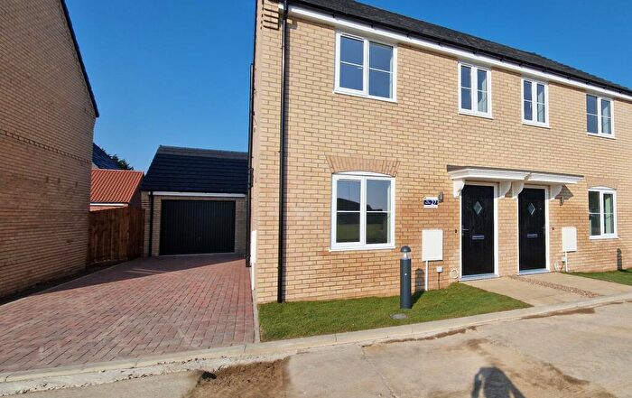 3 Bedroom Semi-Detached House To Rent In Dobney Street, Surfleet, Spalding, PE11