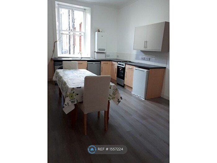 2 Bedroom Flat To Rent In Montpelier, Edinburgh, EH10