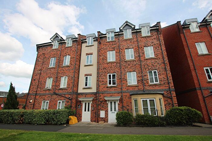 2 Bedroom Flat To Rent In Rylands Drive, Warrington, WA2