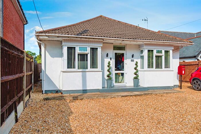 4 Bedroom Detached Bungalow For Sale In Long Lane, Holbury, Southampton, SO45