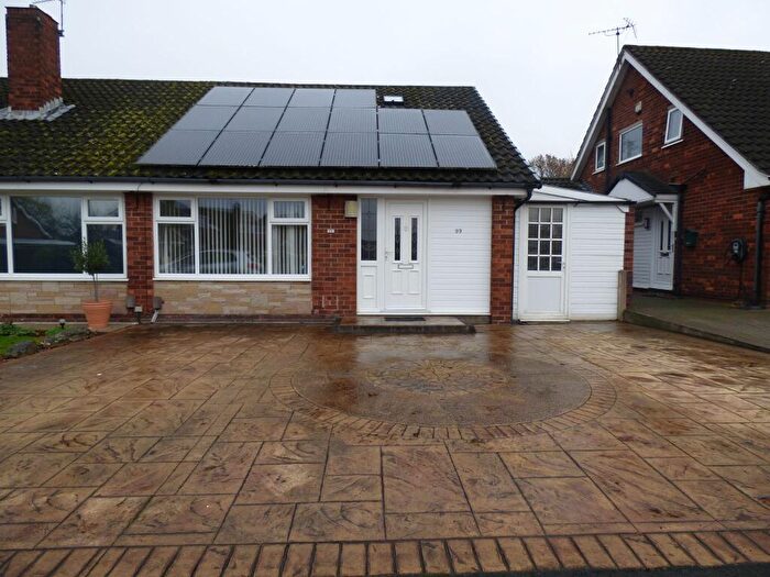 2 Bedroom Semi-Detached Bungalow To Rent In Oakland Avenue, Stockport, SK2