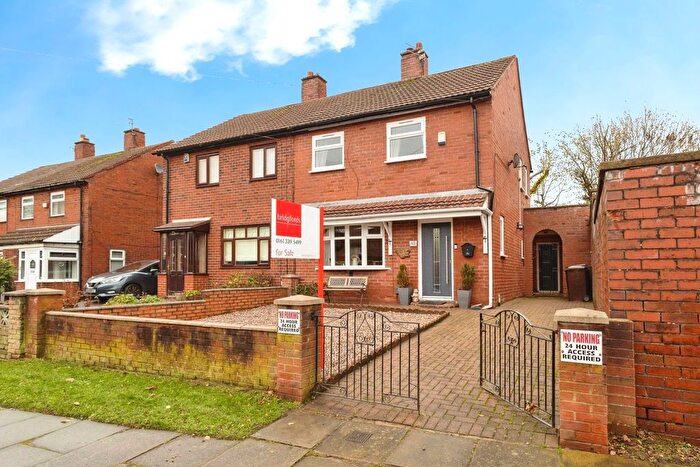 3 Bedroom Semi-Detached House For Sale In Picton Street, Ashton-Under-Lyne, Greater Manchester, OL7