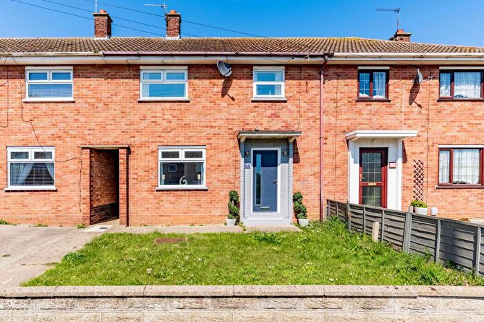 3 Bedroom Terraced House For Sale In Lilac Drive, Lowestoft, NR32