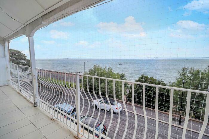 2 Bedroom Apartment To Rent In The Leas, Westcliff-On-Sea, SS0