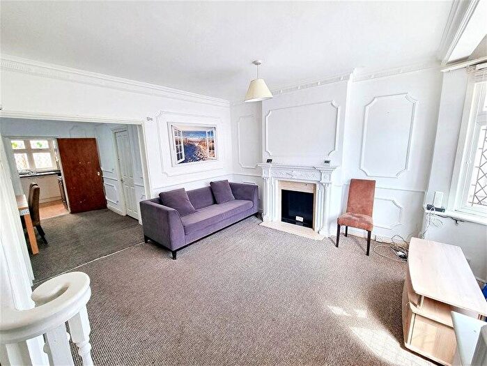 3 Bedroom House To Rent In Varley Road, Custom House, E16