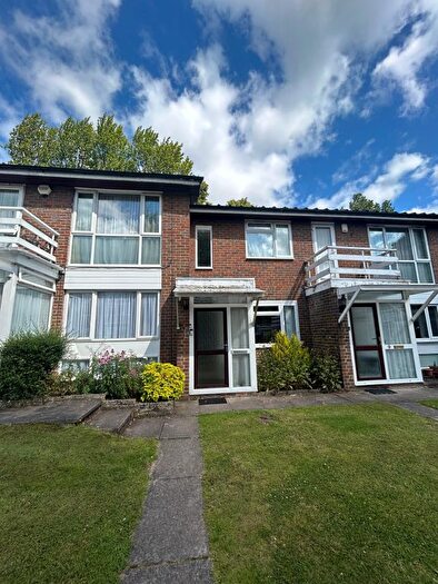 2 Bedroom Maisonette To Rent In White House Drive, Stanmore, HA7