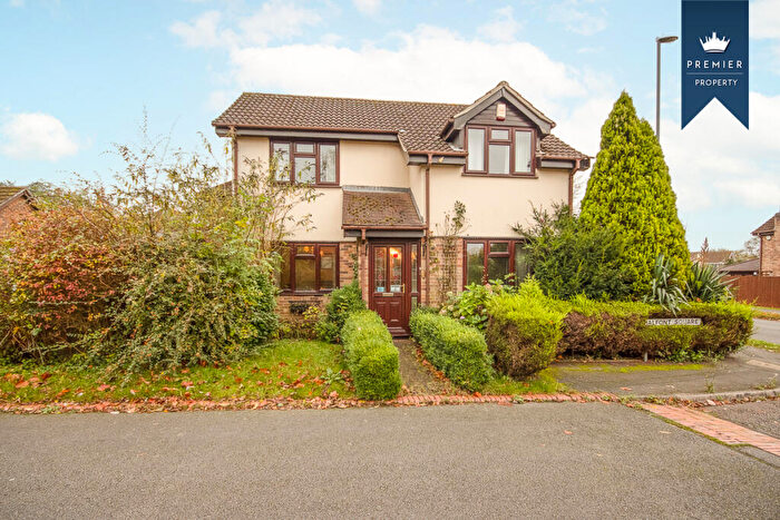 3 Bedroom Detached House For Sale In Chalfont Square, Oakwood, DE21