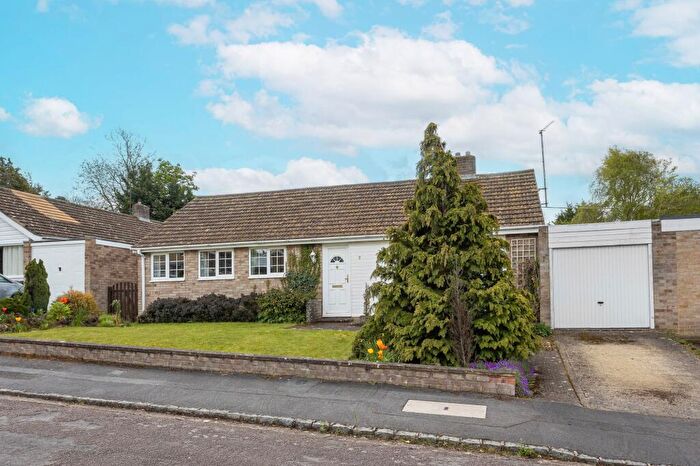 3 Bedroom Detached Bungalow For Sale In Hazel End, Garsington, OX44